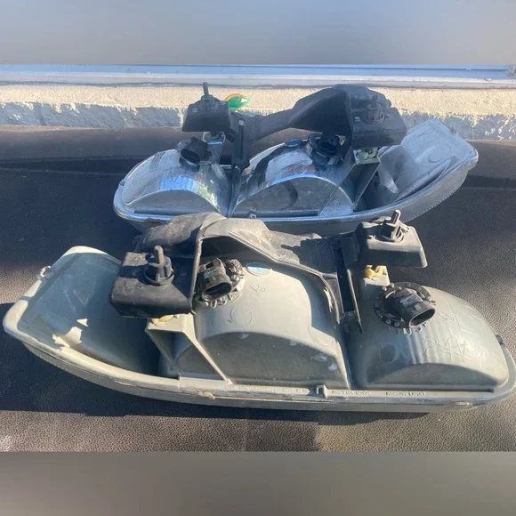 2005 Chevy Tahoe Pair Of Headlights Headlamp OEM GM 16524538 - Picture 6 of 6